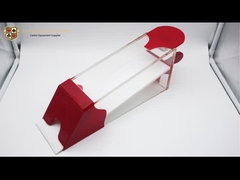 Τέξας ο μαύρος Jack που παίζει το επιτραπέζιο παιχνίδι 8 ζευγάρια του μαύρου τυποποιημένου εμπόρου καρτών πόκερ